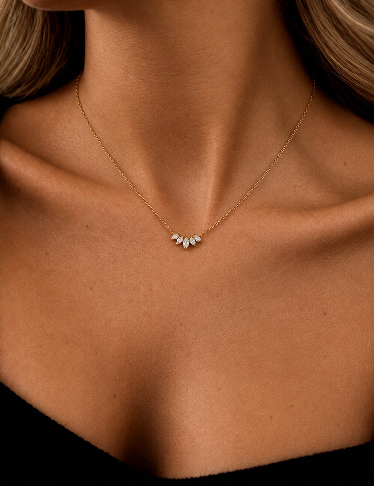 Alba Necklace